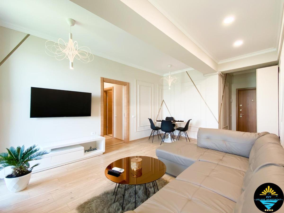 Evy Deluxe Apartment Mamaia Buitenkant foto