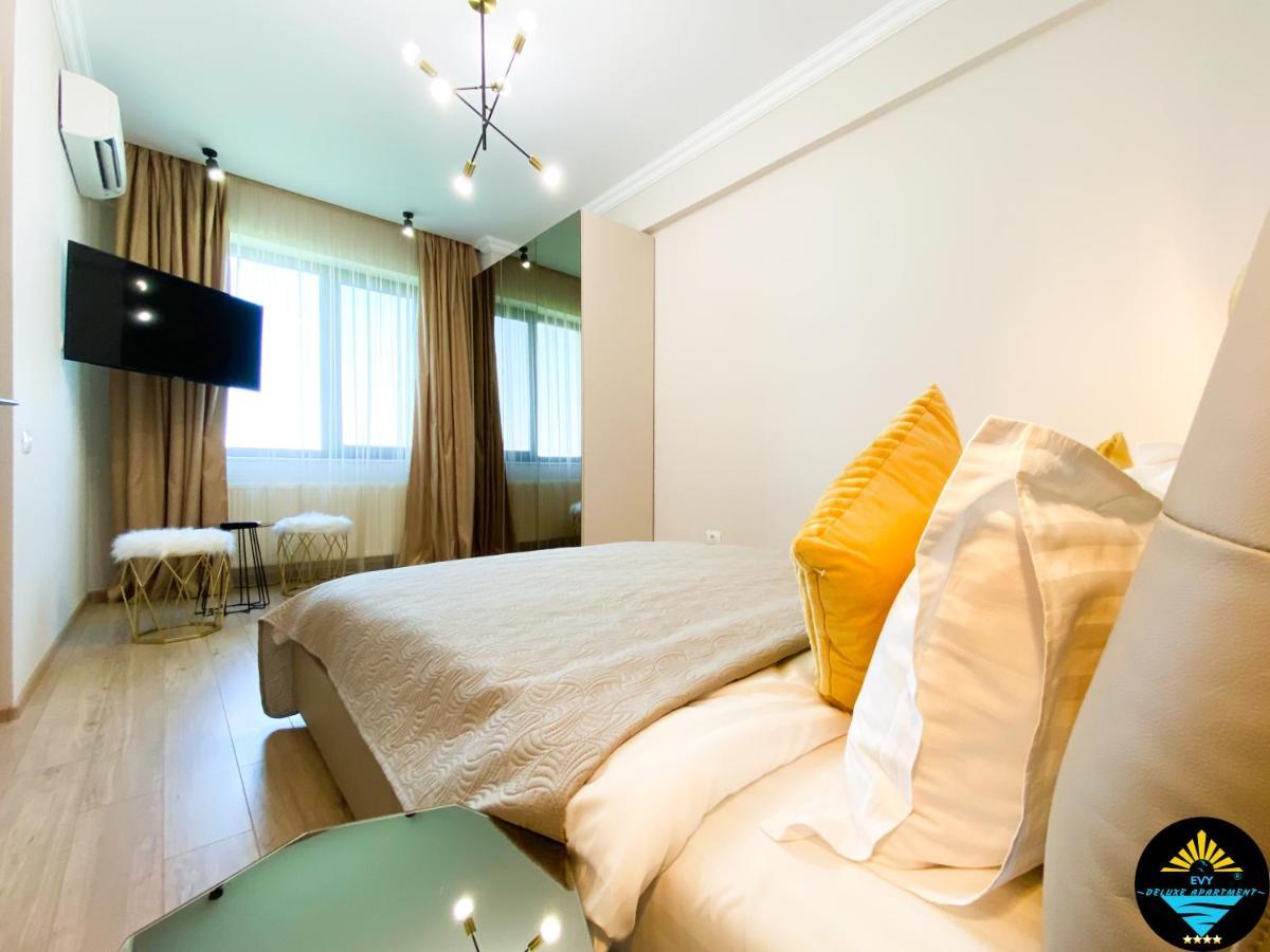 Evy Deluxe Apartment Mamaia Buitenkant foto