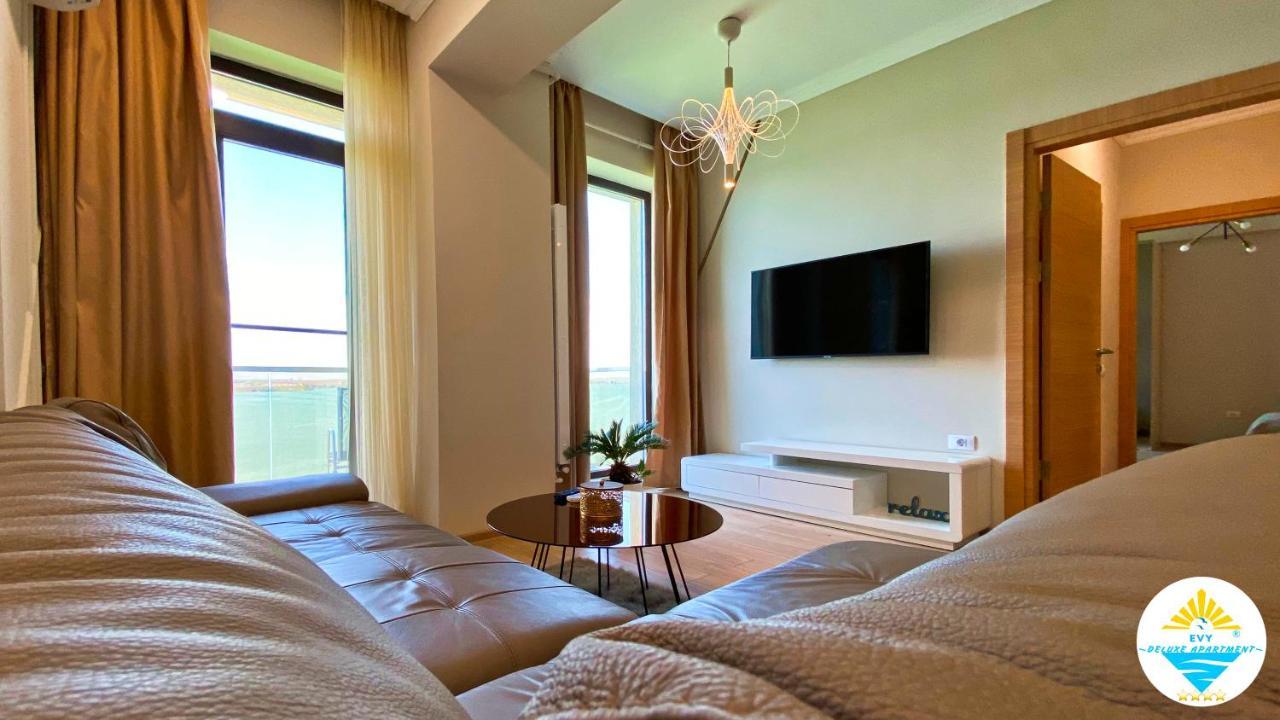 Evy Deluxe Apartment Mamaia Buitenkant foto