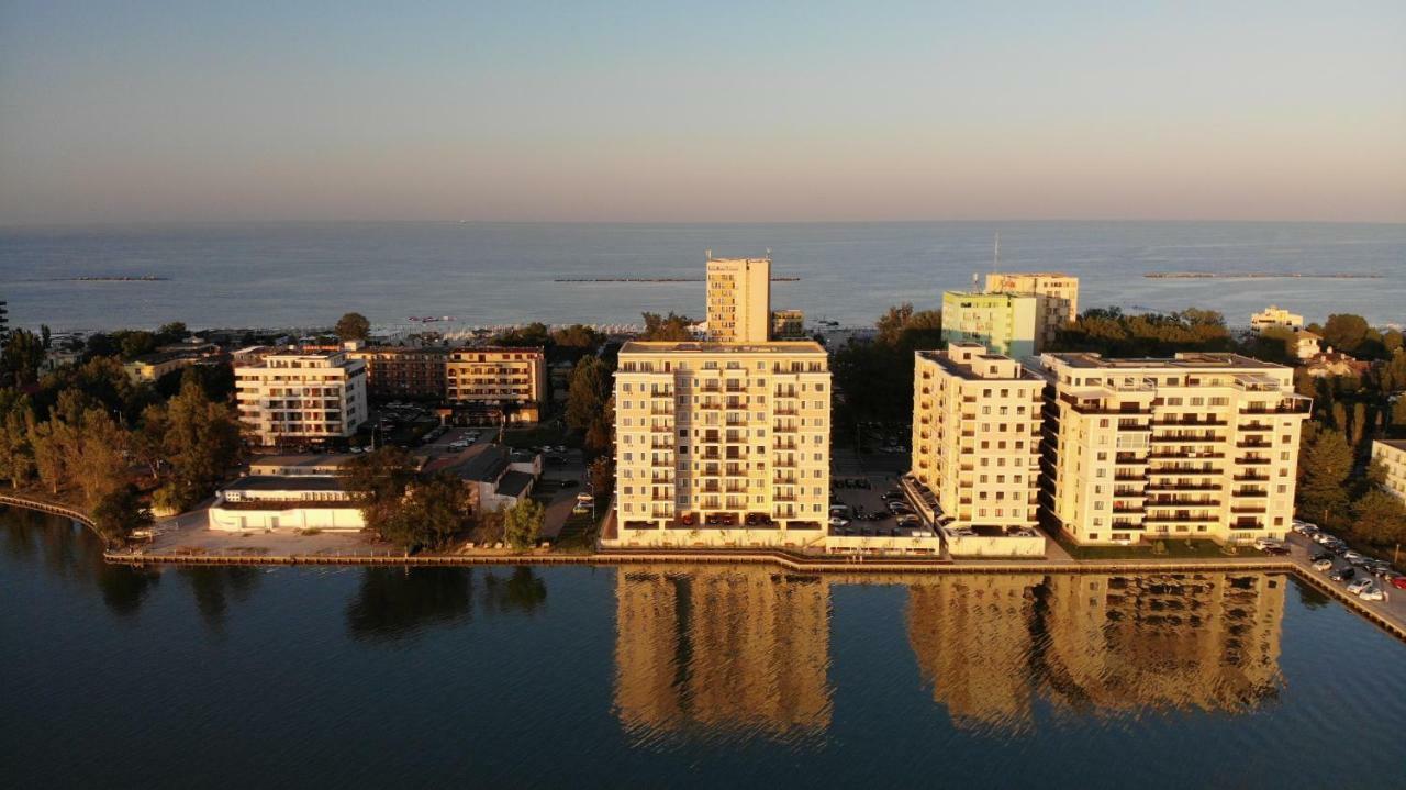 Evy Deluxe Apartment Mamaia Buitenkant foto