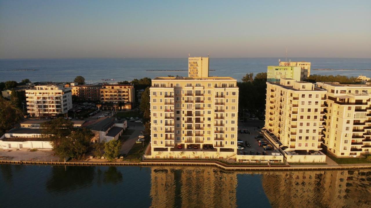 Evy Deluxe Apartment Mamaia Buitenkant foto